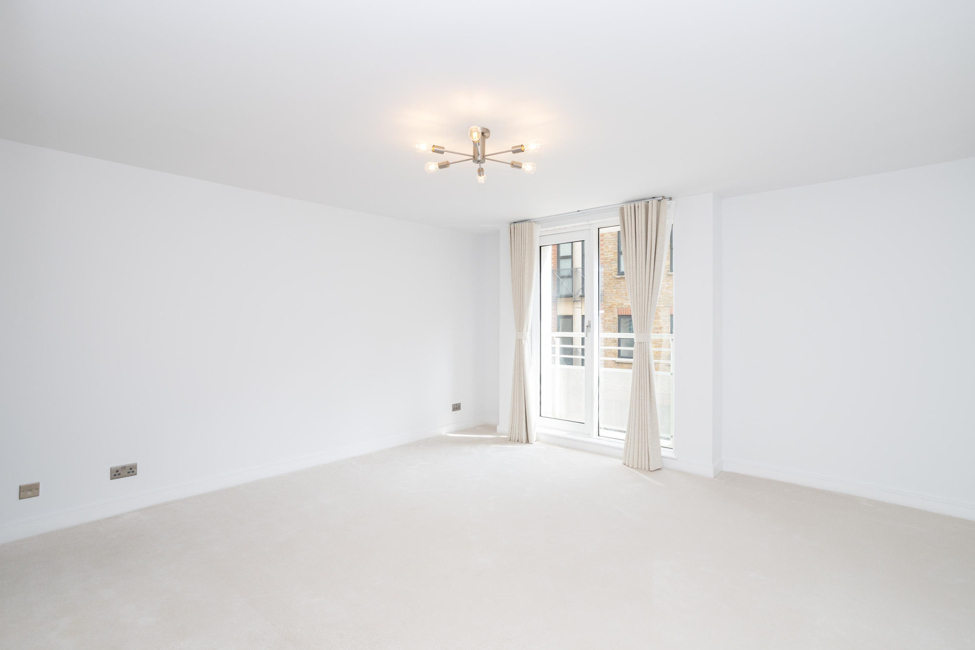 Bermondsey flat, SE16, photo 18