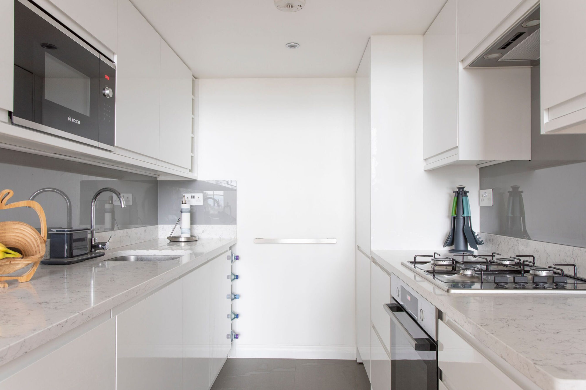 Highbury & Islington apartment, N5, photo 18